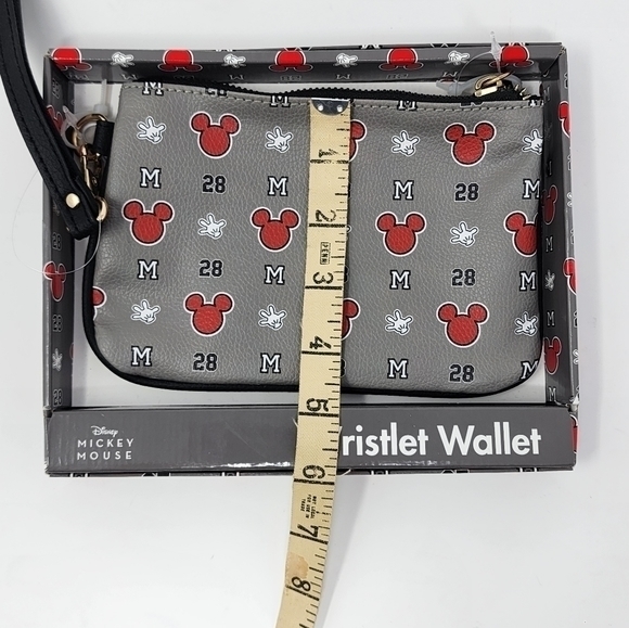 Disney Mickey Mouse Wristlet Wallet New - Picture 8 of 10